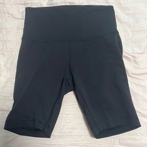 Lululemon 8” biker short